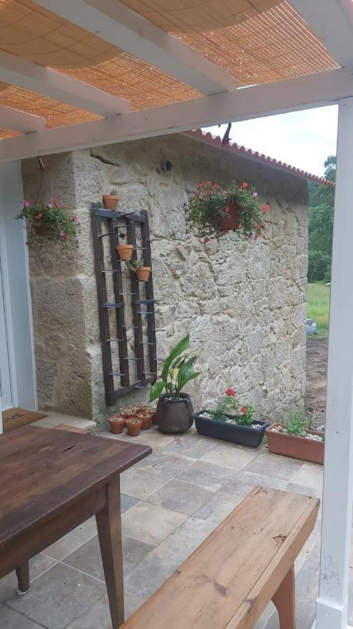 Appartamento Casa Rustica Con Y Regato Dentro Recien Rehabilitada Situada En El Entorno Del Parque Natural Monte Aloia Y Monte De San Antonino Proxima A Gondomar Y Playas De Nigran Tui