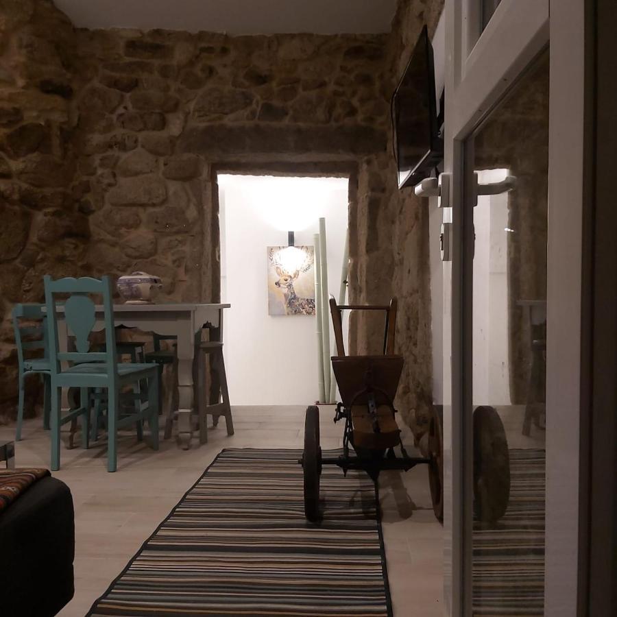 Casa Rústica Monte Aloia: Rehabilitated Rural Retreat With Natural Stream Apartment