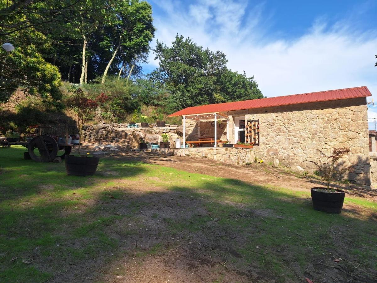 Casa Rustica Con Y Regato Dentro Recien Rehabilitada Situada En El Entorno Del Parque Natural Monte Aloia Y Monte De San Antonino Proxima A Gondomar Y Playas De Nigran *