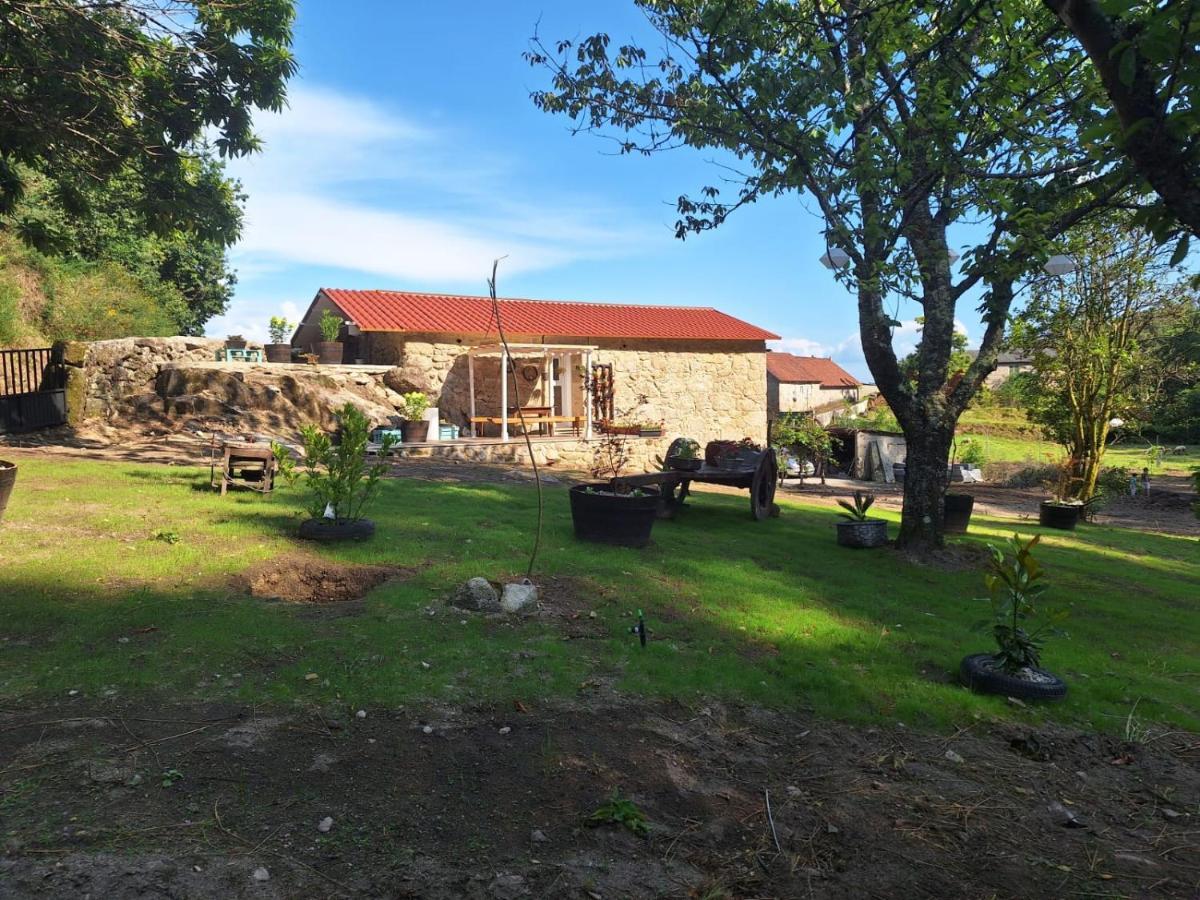 Casa Rustica Con Y Regato Dentro Recien Rehabilitada Situada En El Entorno Del Parque Natural Monte Aloia Y Monte De San Antonino Proxima A Gondomar Y Playas De Nigran