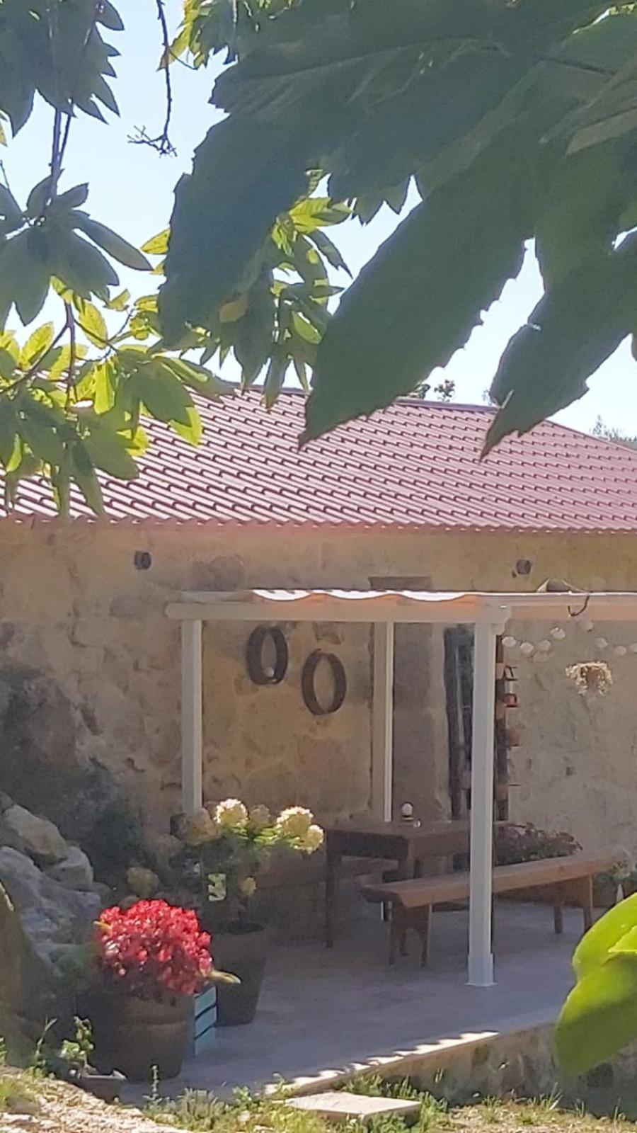 Appartamento Casa Rustica Con Y Regato Dentro Recien Rehabilitada Situada En El Entorno Del Parque Natural Monte Aloia Y Monte De San Antonino Proxima A Gondomar Y Playas De Nigran *