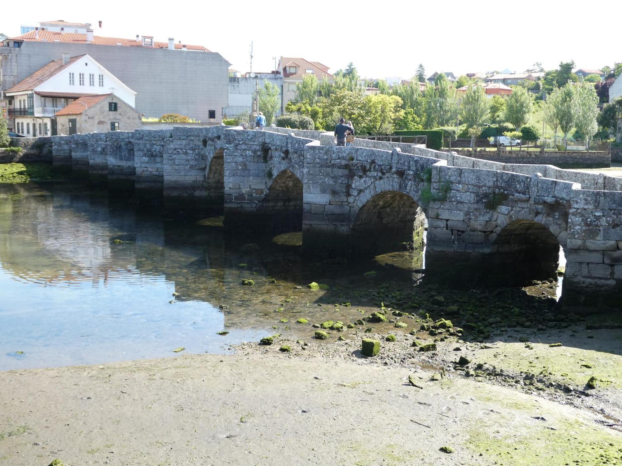 Casa Rustica Con Y Regato Dentro Recien Rehabilitada Situada En El Entorno Del Parque Natural Monte Aloia Y Monte De San Antonino Proxima A Gondomar Y Playas De Nigran Tui