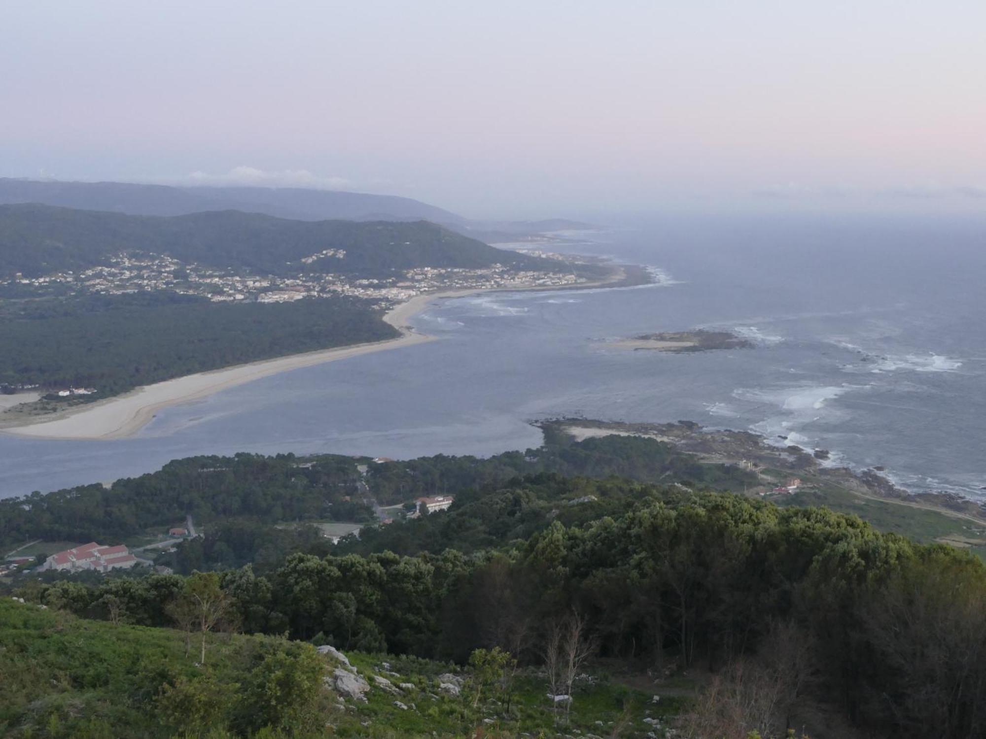 Casa Rustica Con Y Regato Dentro Recien Rehabilitada Situada En El Entorno Del Parque Natural Monte Aloia Y Monte De San Antonino Proxima A Gondomar Y Playas De Nigran Tui