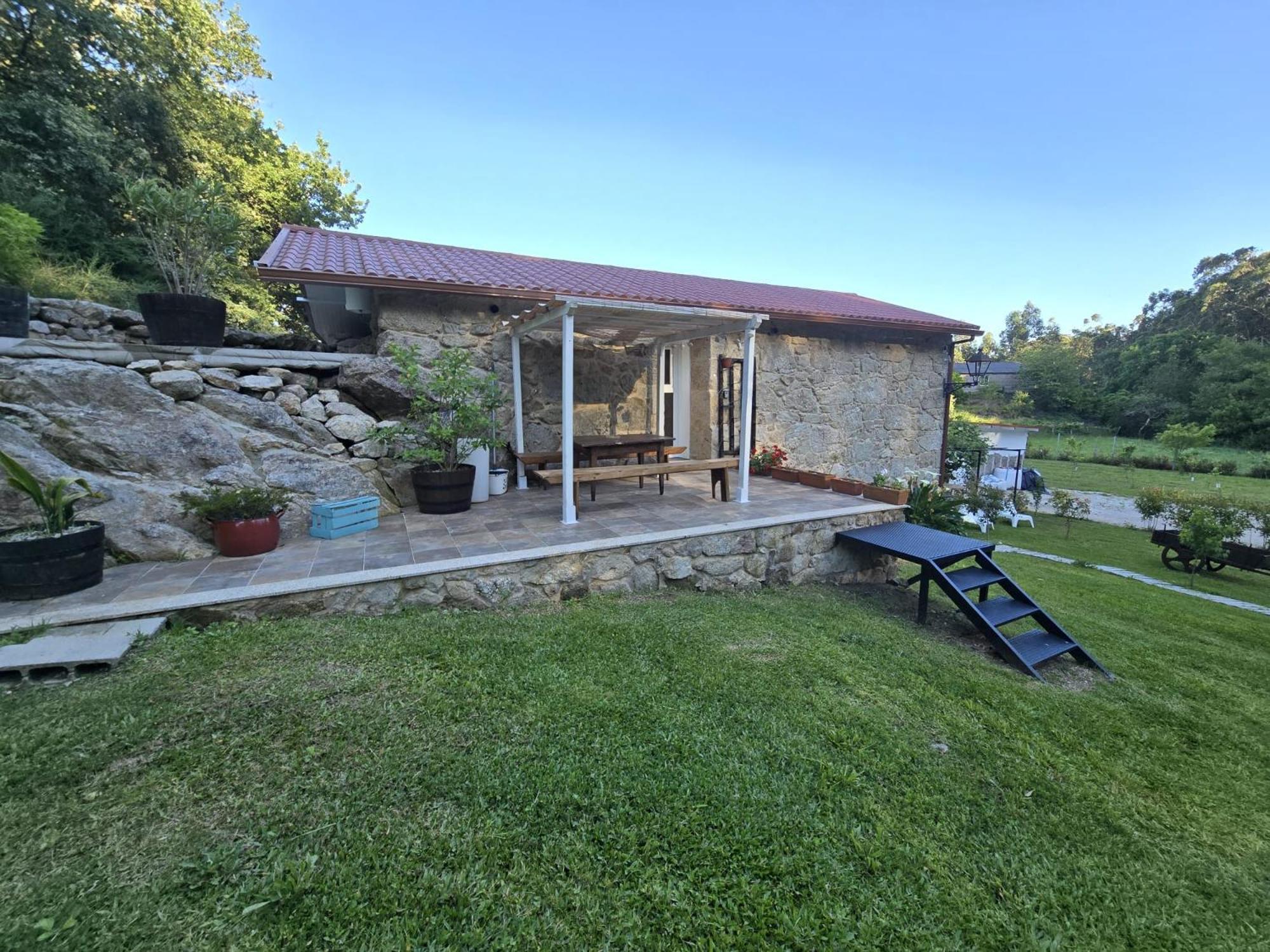Casa Rustica Con Finca, Regato Dentro Y Piscina * Tui
